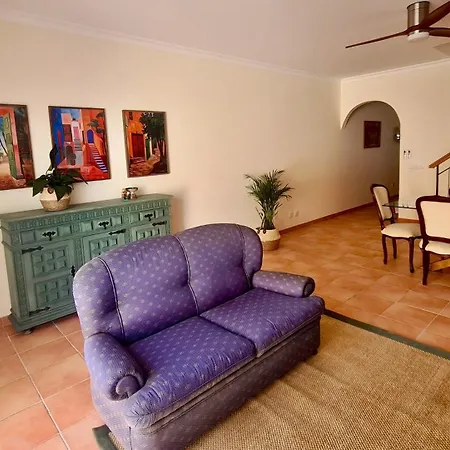 The Lemon Yard House, 3 Bedrooms, Patio And Barbecue, In Olhao Quelfes