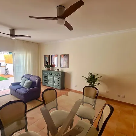 The Lemon Yard House, 3 Bedrooms, Patio And Barbecue, In Olhao بيت للعطل