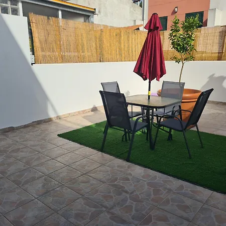 The Lemon Yard House, 3 Bedrooms, Patio And Barbecue, In Olhao بيت للعطل