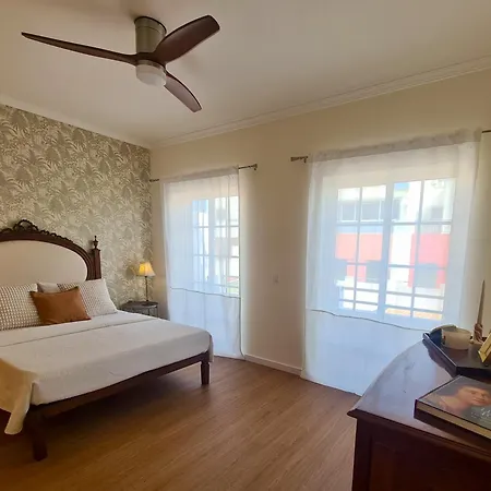 The Lemon Yard House, 3 Bedrooms, Patio And Barbecue, In Olhao بيت للعطل